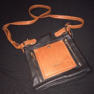 Super cute crossbody bag!!